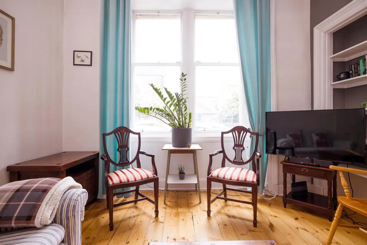 אדינבורו Joivy Splendid Apartment Near Haymarket