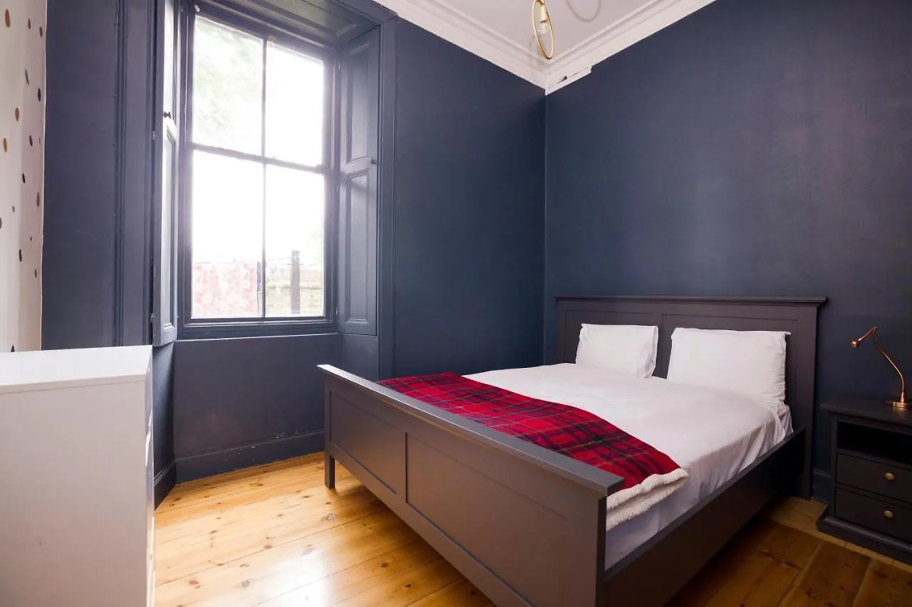 אדינבורו Joivy Splendid Apartment Near Haymarket